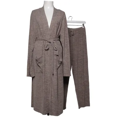 Set (Brun)
