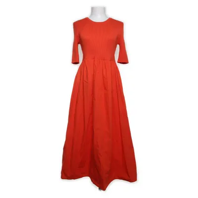 Långklänning (Röd) från Gestuz