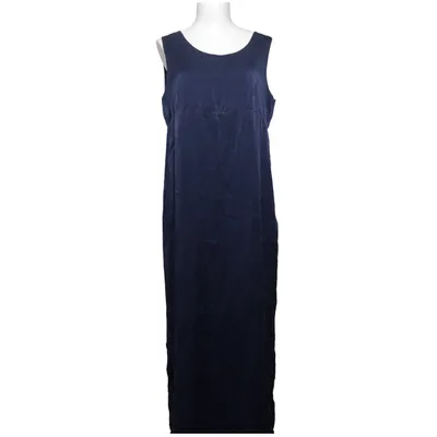 Robe longue (Bleu) de Tone Barker Silk