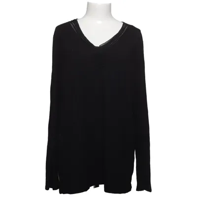 Long sleeve T-shirt (black long sleeve top, black T-shirt, long sleeve T-shirt, V neck top, black V neck, relaxed fit top, loose fit top, oversized top, flowy top, draped top, black tunic, longline top, casual black top, minimalist top, minimalist fashion, monochrome fashion, all black outfit, black aesthetic, timeless style, Scandinavian style, Nordic fashion, casual chic, effortless style, everyday top, comfortable fashion, capsule wardrobe, wardrobe basic, layering top, plus size top, plus size fashion, curve fashion, 2XL top, XXL top, oversized fashion, relaxed fashion, boho top, boho fashion, bohemian style, boho chic, goth top, gothic fashion, casual goth, soft goth, minimalist goth, witchy fashion, witchcore, whimsigoth, dark aesthetic, dark fashion, alternative fashion, alternative clothing, artsy fashion, indie fashion, grunge style, edgy fashion, lagenlook, lagenlook style, loose silhouette, relaxed silhouette, contemporary fashion, modern fashion, street style, casual wear, comfortable top, statement basic, festival fashion, witchy outfit, gothic outfit, boho goth, dark boho, TikTok fashion, Pinterest fashion, trending fashion, Impuls clothing, Impuls top) from Impuls Elastane, Viscose
