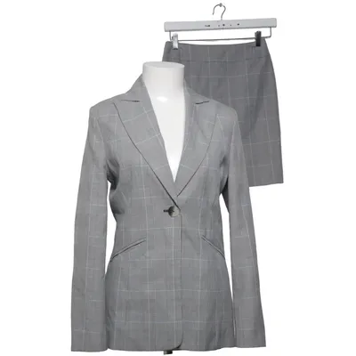 Dräkt (Grå) från Modern Woman