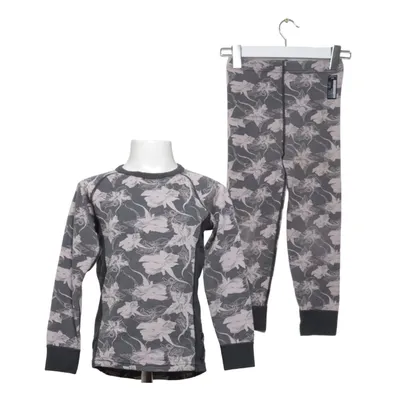 Base layer (Gray, Beige) from Lindberg Wool
