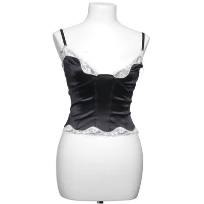 Crop top (Black, White) from Kimchi Blue