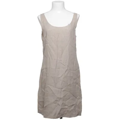 Robe (Beige) de K & US Lin
