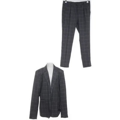 Suit (Gray, White) from Reserved Polyester