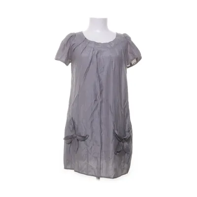 Klänning (Grå) från Coquette