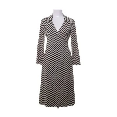 Omlottklänning (Beige, Svart) från Vera Velour
