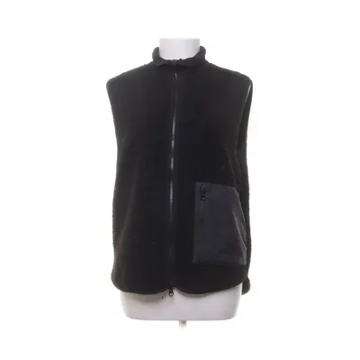 Outer vest (Black) from Peak Performance Polyester