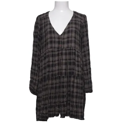 Kjole (Sort, Beige) fra Urban Outfitters Viscose