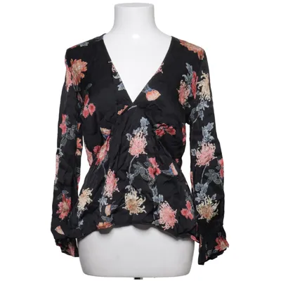 Slå-om bluse (MISTY FRILL TOP) fra Pernilla Wahlgren Viscose