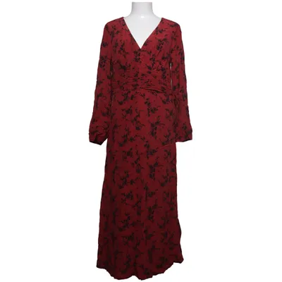 Kjole (Rød, Sort) fra Reserved Viscose
