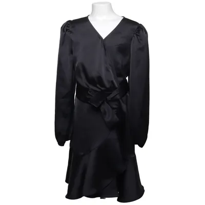 Wrap dress (Black) from Habitual Polyester