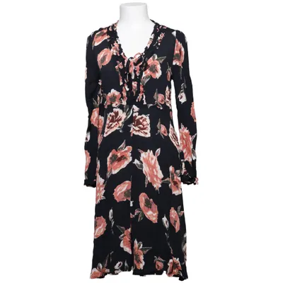 Klänning (Maggan dress) från Feeling Collection Viskos