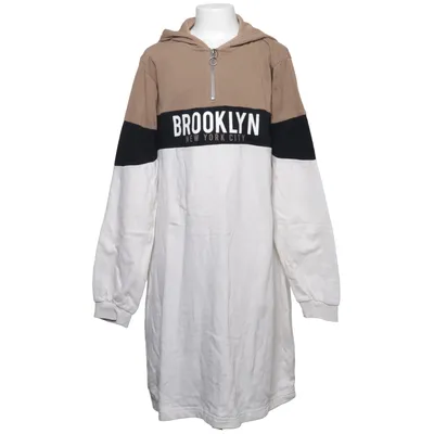 Sweat à capuche (Beige, Blanc, Noir) de Uniq Young