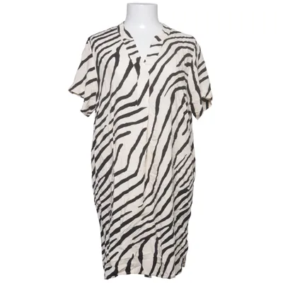 Klänning (Svart, Vit) från H&M Viskos