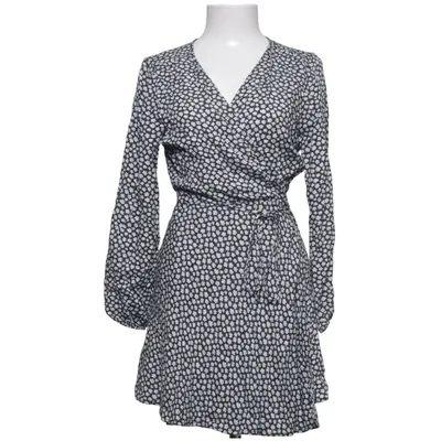 Omlottklänning (Svart, Vit) från Reformation Jeans Tencel