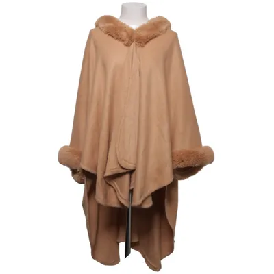 Cape (Beige) från James Lakeland