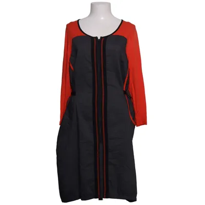 Dress (Gray, Red) from Wearhouse