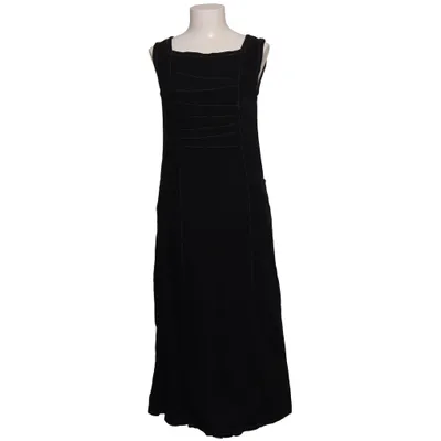 Robe longue (Noir) de Katri Lin