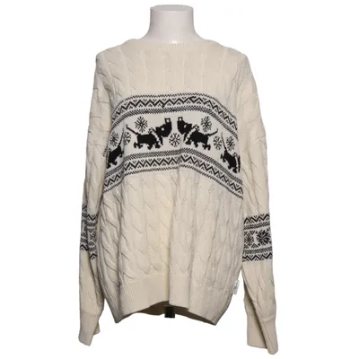 Sweater (White, Black) from Hema Acrylic
