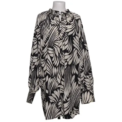 Klänning (Svart, Vit) från H&M Lyocell, Polyester, Viskos