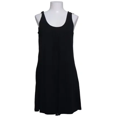Robe (Noir) de Wiki