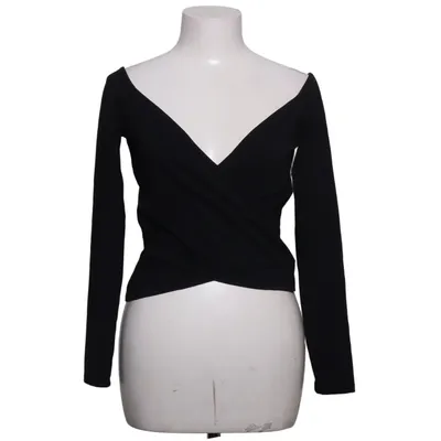 Wickeltop (Schwarz) von Pamela x NA-KD Baumwolle, Lyocell, Polyester