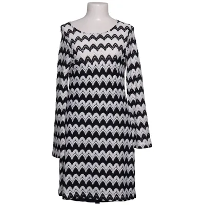 Robe (Blanc, Noir) de Anna Field