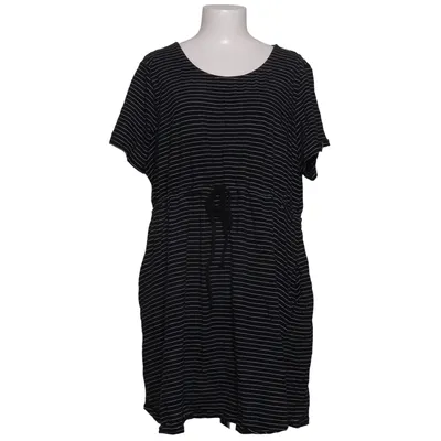 Dress (Black, White) from Zizzi Cotton, Elastane