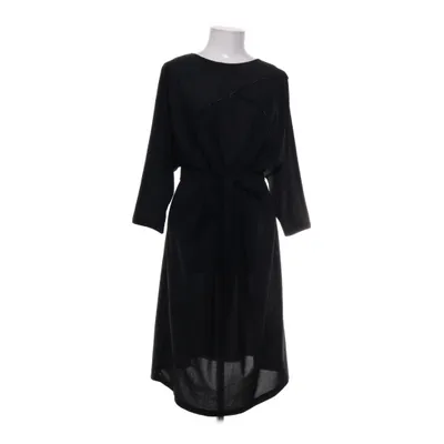 Klänning (Svart) från Jennifer Polyester