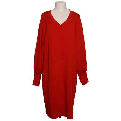 Dress (F7053) from Mooij Polyester, Viscose