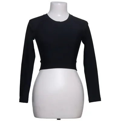 Crop top (Sort) fra Ryvelle