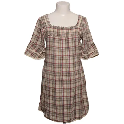 Robe (Beige, Rouge, Gris) de Culture