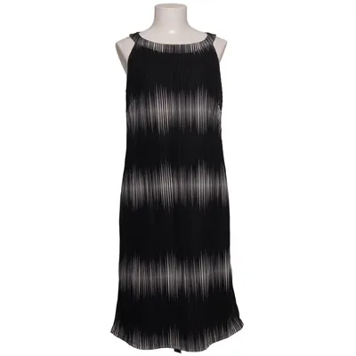 Klänning (Svart, Vit) från Comma Polyester