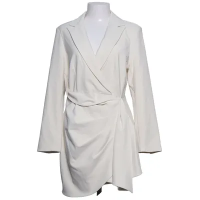 Slå-om-kjole (Beige) fra Lavish Alice Elastan, Polyester