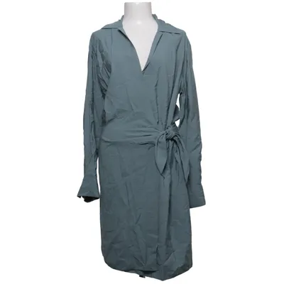 Robe portefeuille (Vert) de Vince Lyocell, Polyamide, Viscose