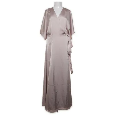 Omlottklänning (Beige) från Joelle Polyester