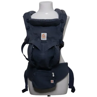 Bärsele (OMNI 360 - MIDNIGHT BLUE) från Ergobaby