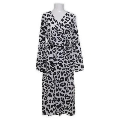 Wikkeljurk (Zwart, Wit) van Aachoae Polyester