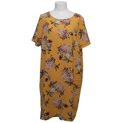 Jurk (Carluxmai Ss Abk Dress Aop) van ONLY Carmakoma Elastaan, Polyester