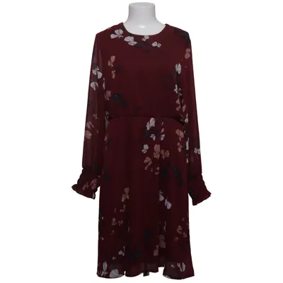 Klänning (Röd, Flerfärgad) från Vero Moda Polyester