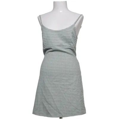 Klänning (Grön, Vit) från Brandy Melville Elastan, Polyester, Viskos