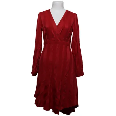 Robe portefeuille (Rouge) de Lipsy London Polyester, Viscose