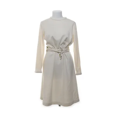 Dress (White) from Citymodeller