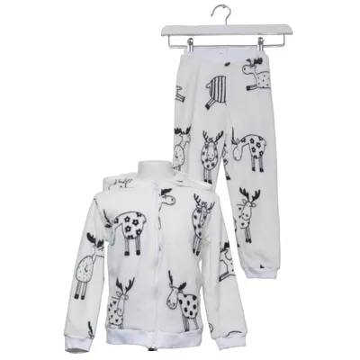 Loungewear (Wit, Zwart) van Veli Line