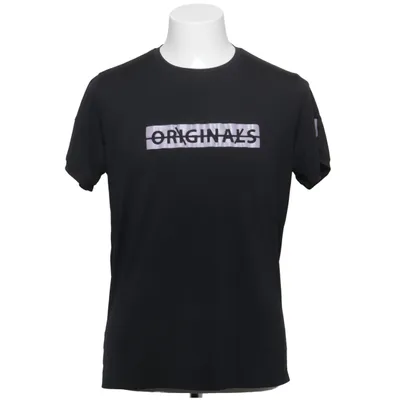 T-shirt (Svart) från XO.