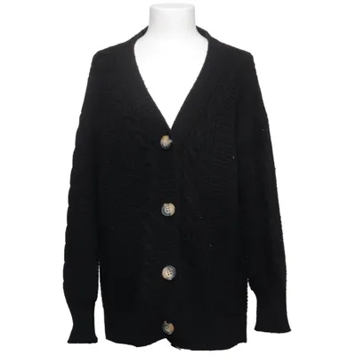 Cardigan (Black) from Esse Acrylic