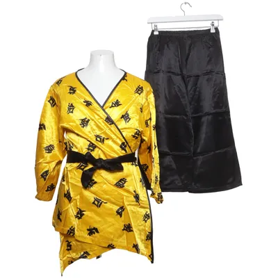 Set (Black, Yellow)