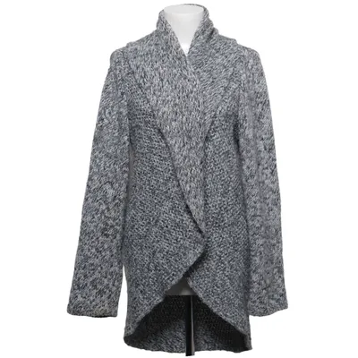 Cardigan (Gray, Black, White) from Quiosque