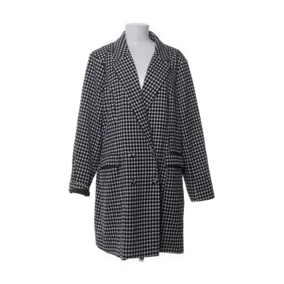 Coat (Black, White) from Missguided Plus Elastane, Polyester